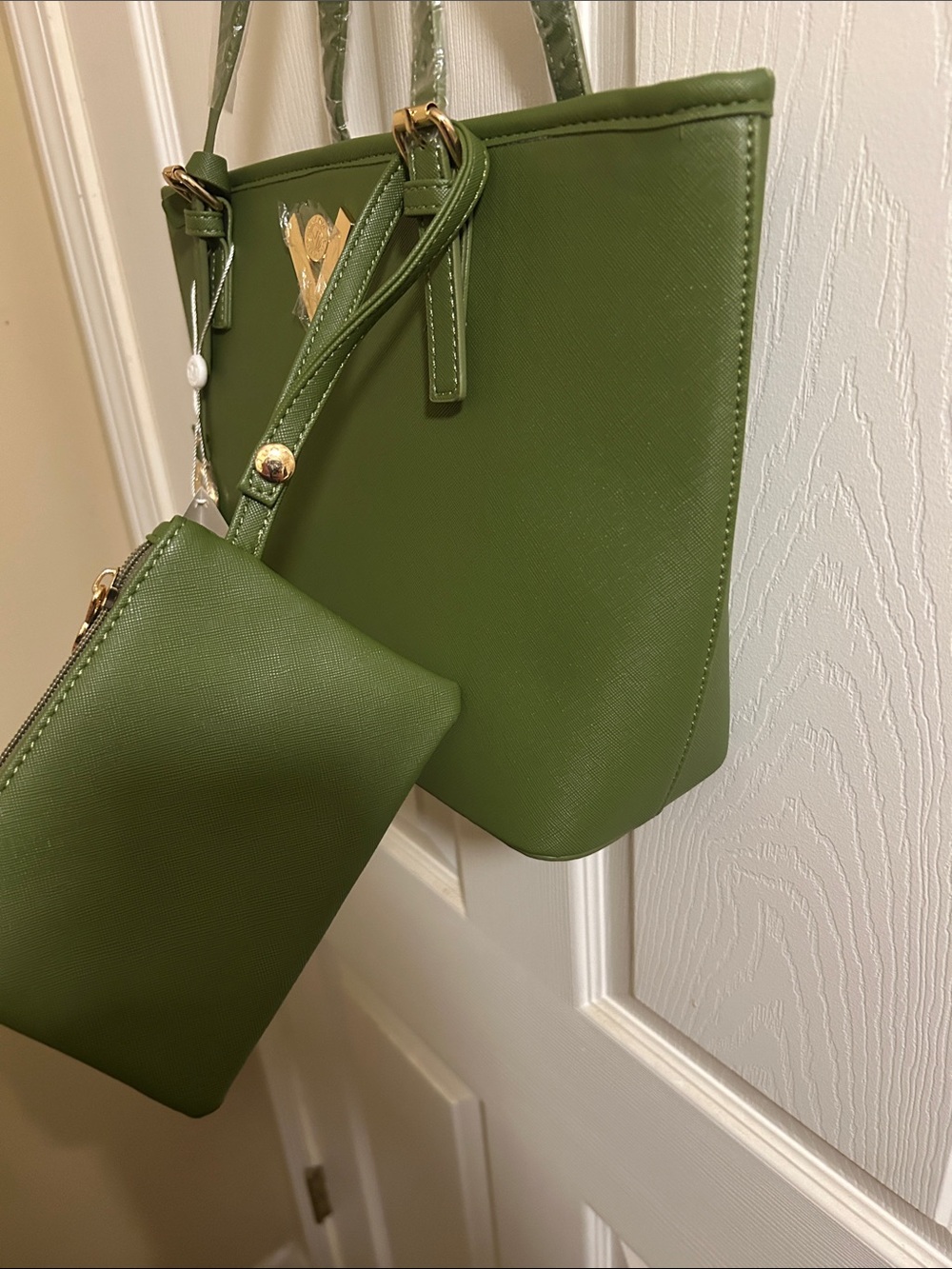 Valentino Orlandi NWT Olive Green Tote Handbag with Matching Pouch - Picture 2 of 7